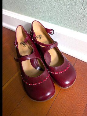 John Fluevog Operettas Malibran Wine Mary Janes